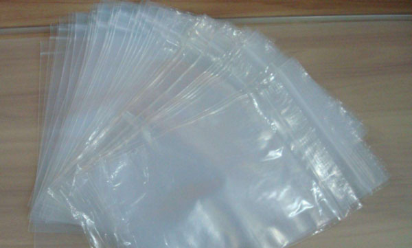 塑料薄（báo）膜拉伸強（qiáng）度性能標準（zhǔn）測試方案解讀